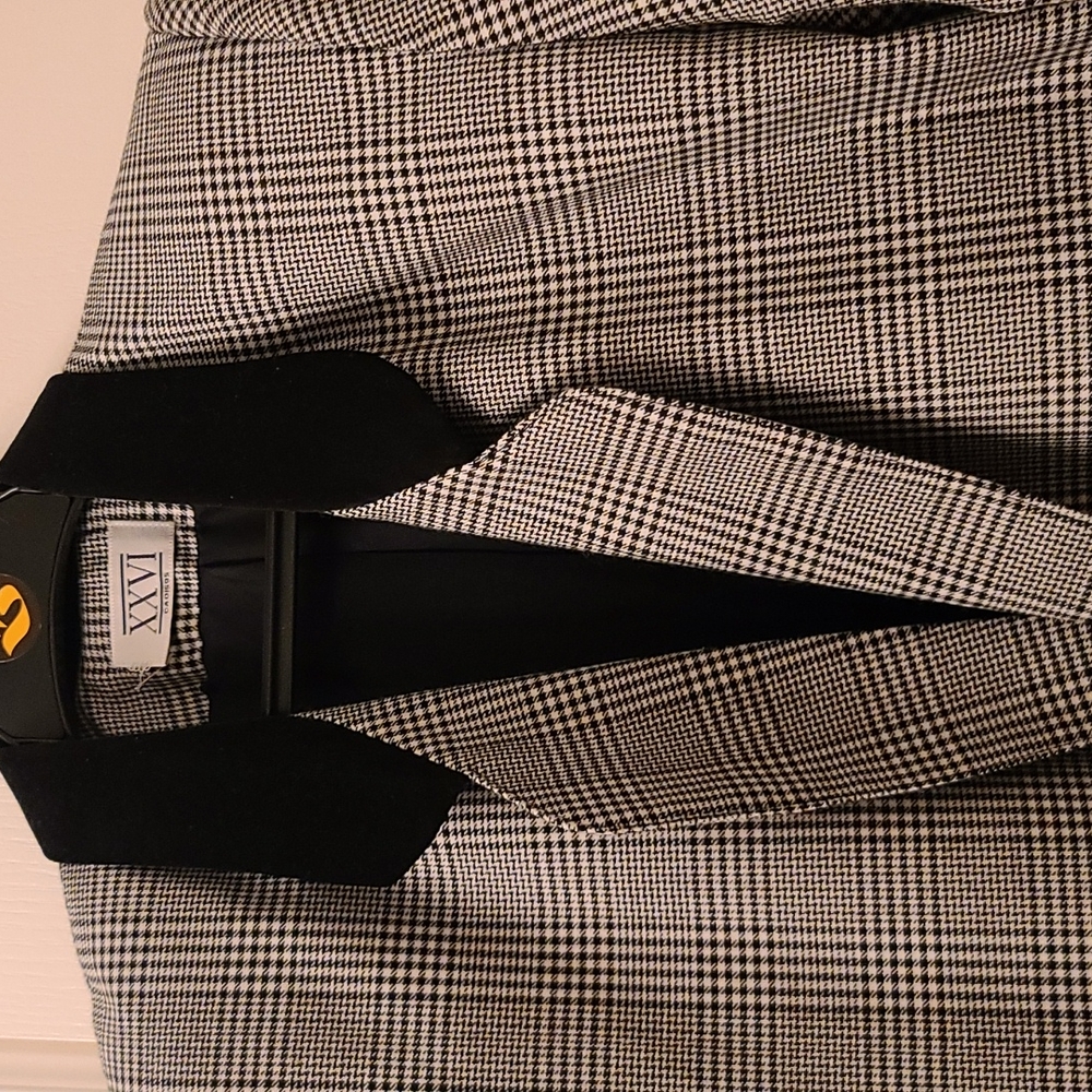 Vintage Blazer - Picture 3 of 10